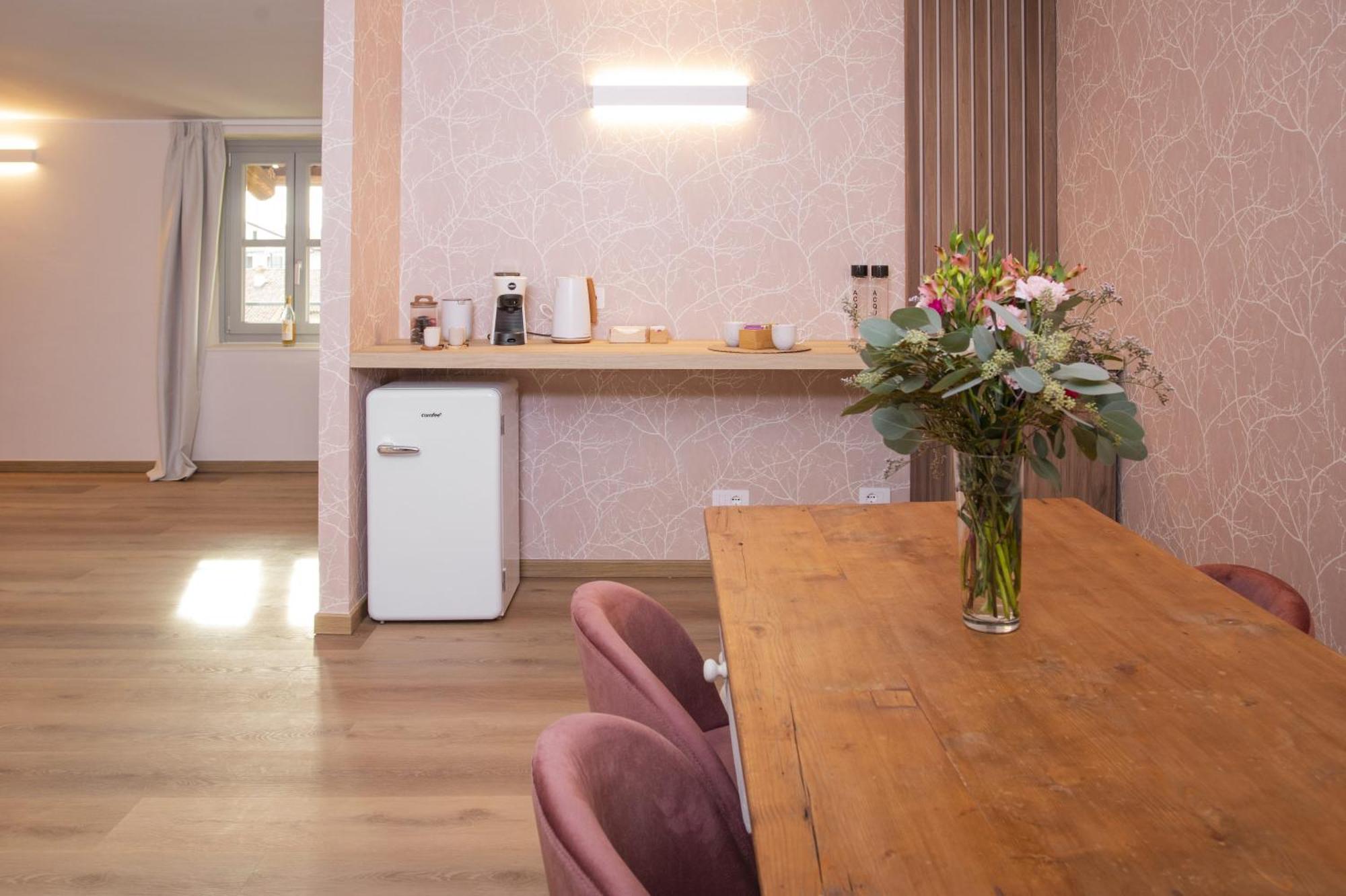 צ'רסקו Palazzo Ratti Boutique Rooms מראה חיצוני תמונה